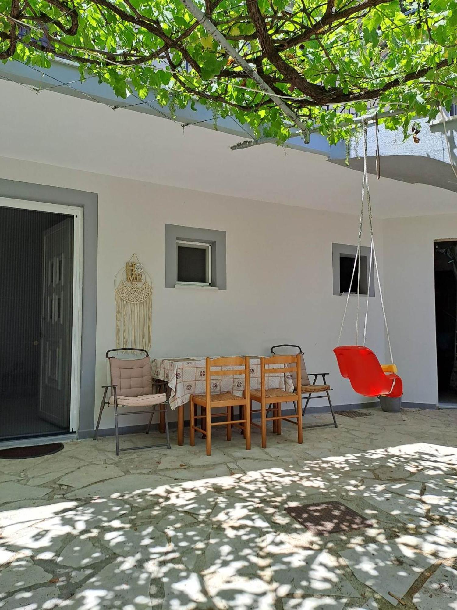 Nikiana Family Apartment Ngoại thất bức ảnh